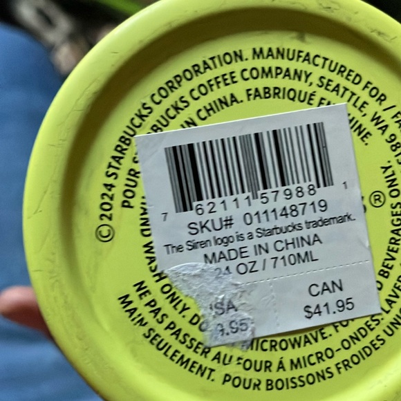 Starbucks 2024 Lime Green Geometric Stainless Steel Cold Cup. NWT.It’s a beauty - Picture 5 of 6